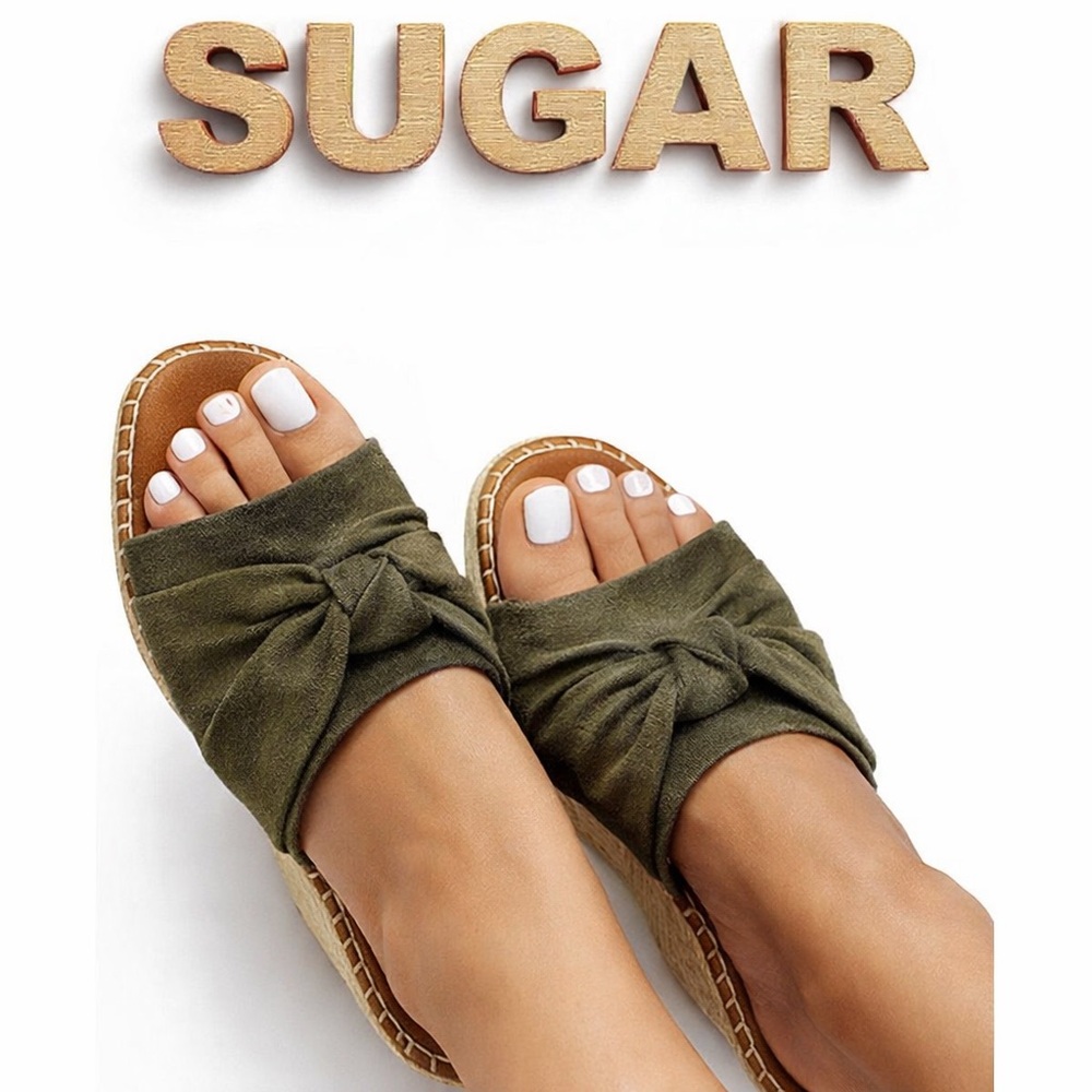 Sugar Espadrille Wedge Sandals Women’s Size 8.5 Bow Faux Suede Beige